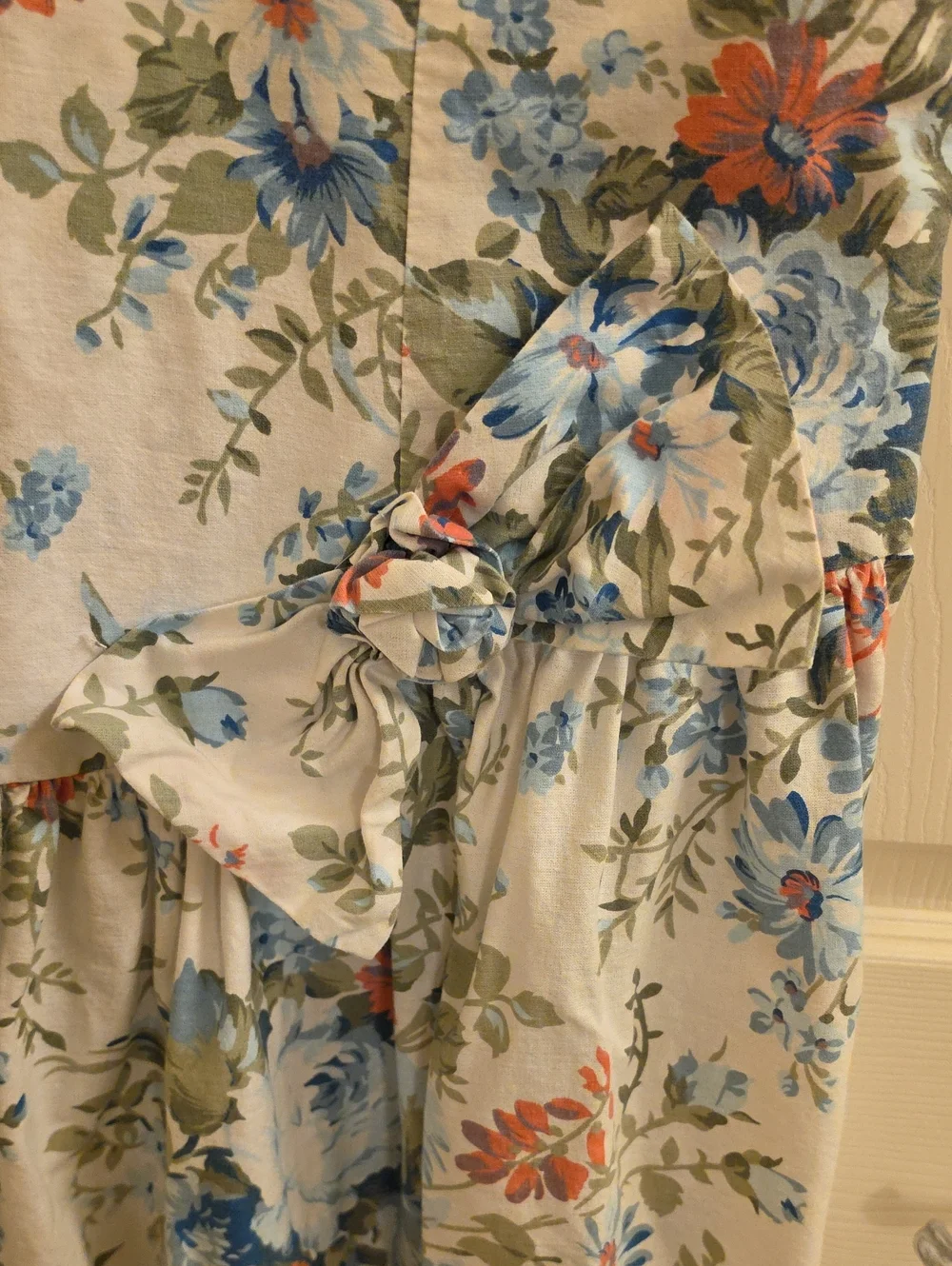 Vintage 1980's Alfred Angelo DreamMaker Floral Puff-Sleeve Midi Dress - Picture 2 of 7